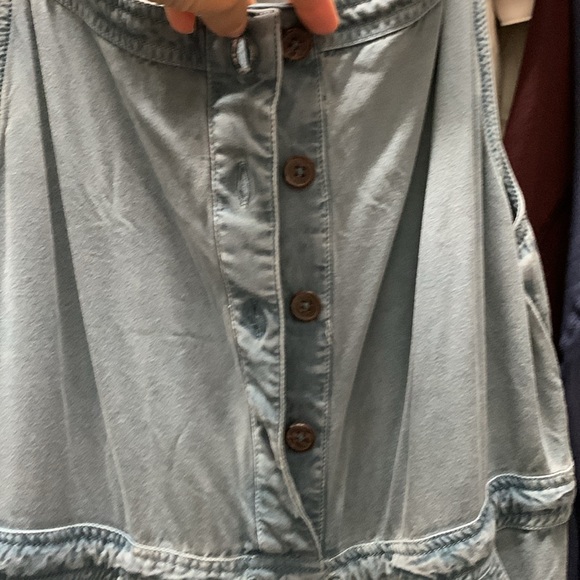 O’Neil super soft jean jumpsuit  with button front and adjustable straps. - Picture 3 of 8